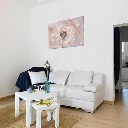 L'ecrin Condomois, Charmante Maison Classee 3 Etoiles בית נופש *